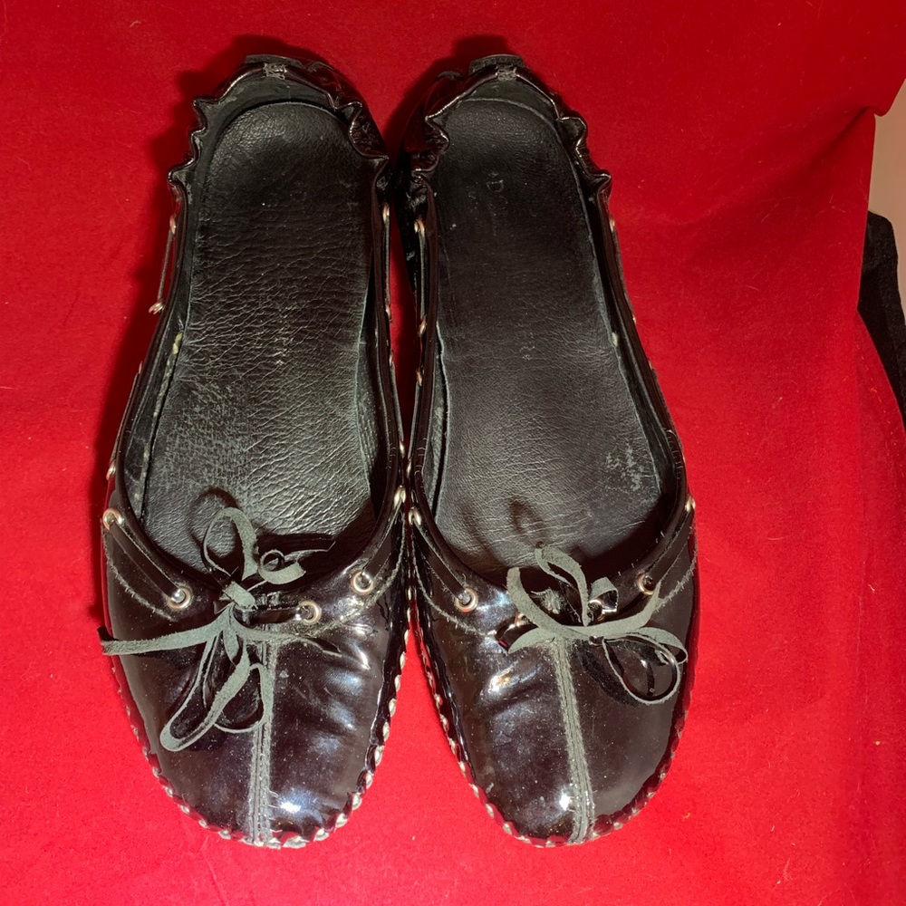 Donald Pliner Polly Patent Leather Low Heel - Picture 2 of 8
